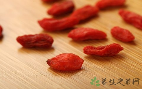 枸杞子泡酒配方大全