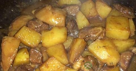 做土豆烧肉放什么调料