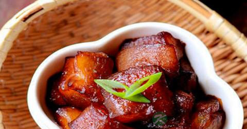 红烧肉什么时候放调料