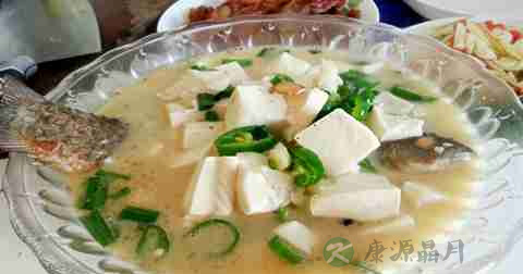 做鲫鱼豆腐汤放什么调料