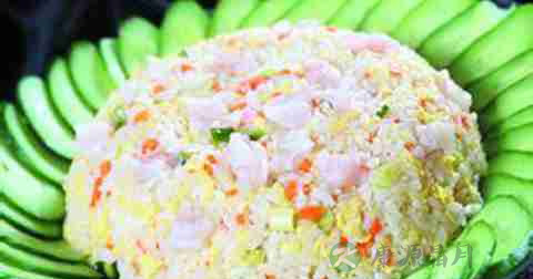 做虾仁炒饭放什么调料