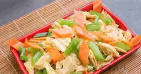 做西芹炝腐竹放什么调料