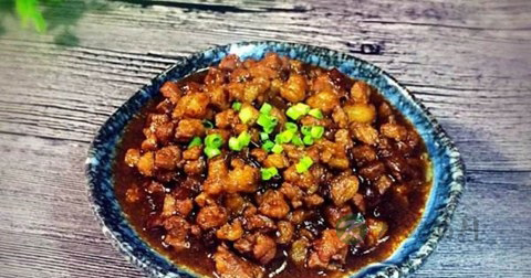 做肉丁辣酱放什么调料