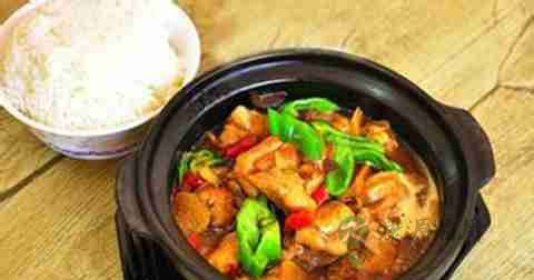 黄焖鸡米饭什么时候放调料