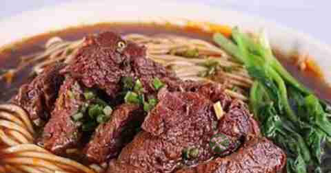 红烧牛肉面什么时候放调料