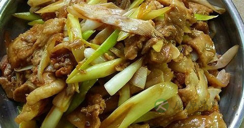 大葱炒肉的营养价值