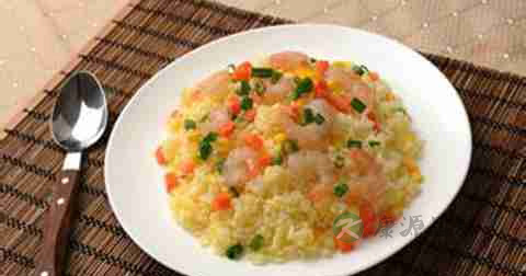 虾仁炒饭什么时候放调料