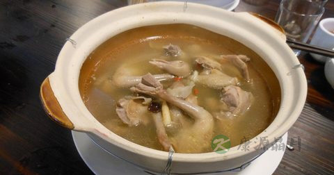 做乳鸽汤放什么调料