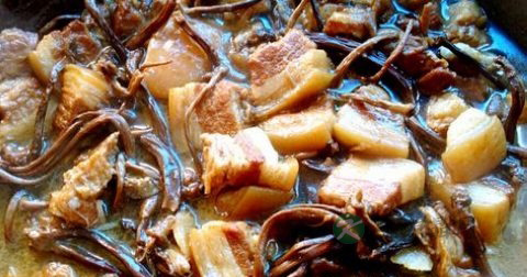 做茶树菇炖五花肉放什么调料