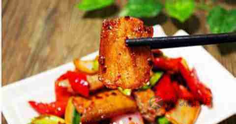 回锅肉什么时候放调料
