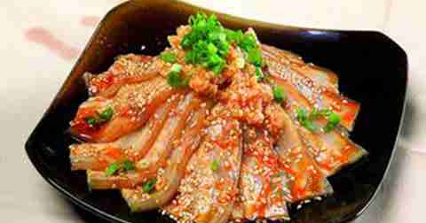蒜泥白肉什么时候放调料