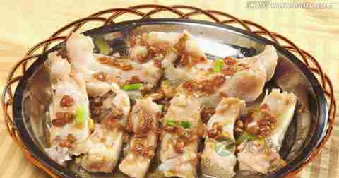 做豆豉蒸鱼腩放什么调料