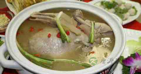 酸萝卜老鸭汤什么时候放调料